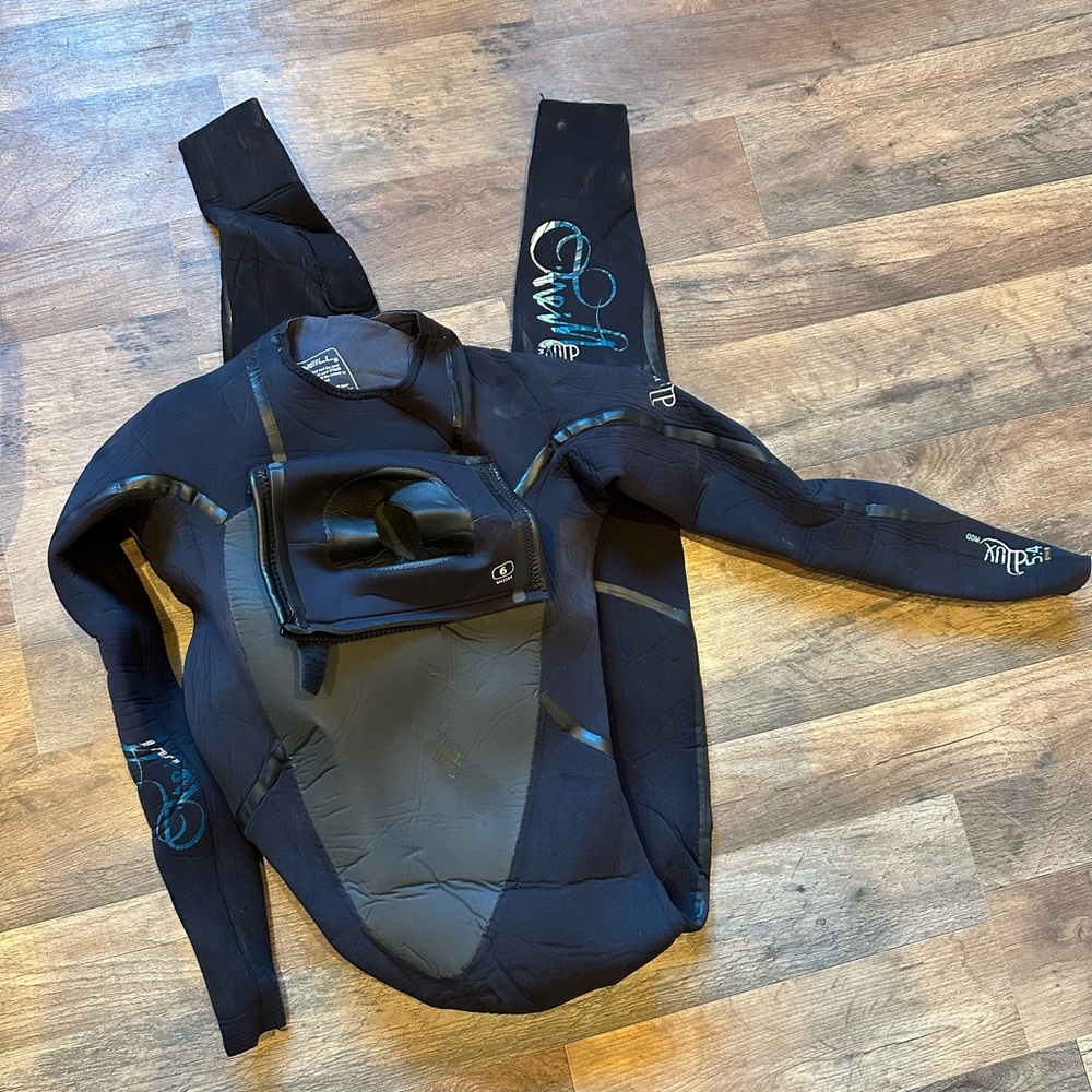 O'Neill Dlux mod 5:4 Wetsuit Sz 6